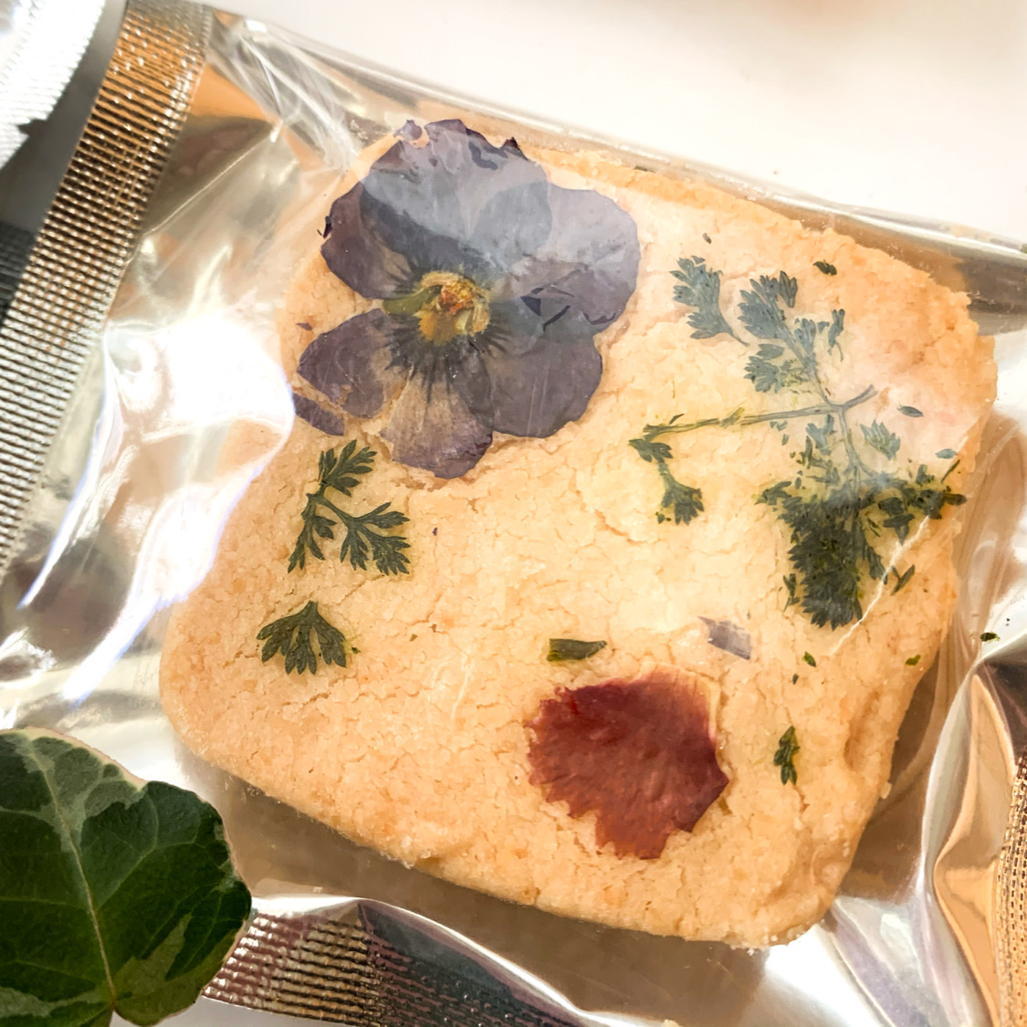 FUKU+RE(フクレ) フラワーシャワー エディブルフラワー クッキー